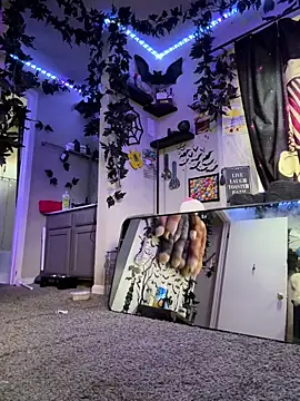 trashbrat online show from June 2, 1:06 am