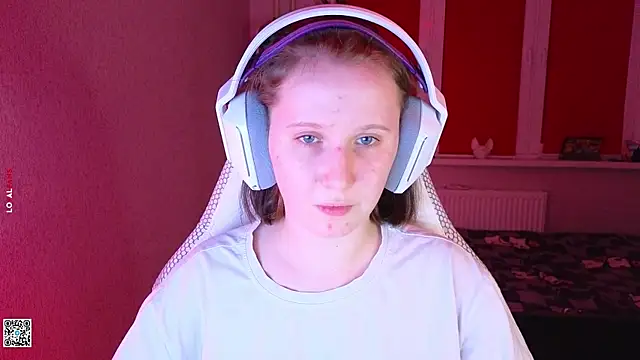 mon lola online show from September 23, 5:11 pm