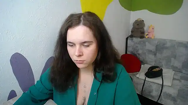 mini girly online show from October 31, 2:32 pm