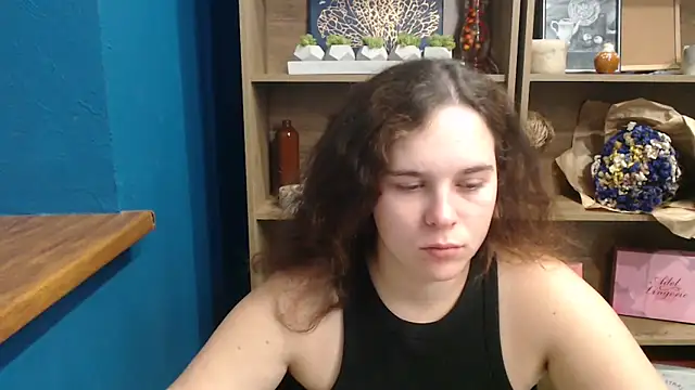 mini girly online show from September 28, 9:36 am