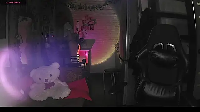 Snapshot of Ink__pleasure chatting on September 23, 11:25 pm Ink pleasure online show from September 23, 11:25 pm