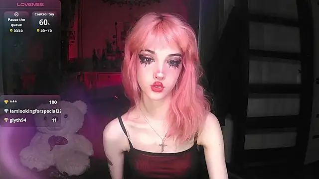 Snapshot of Ink__pleasure chatting on November 1, 1:21 am Ink pleasure online show from November 1, 1:21 am