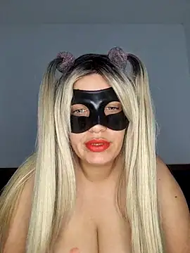 nonalona199999 online show from April 29, 8:47 pm