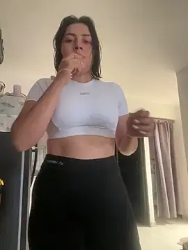 Snapshot of Cami- chatting on September 22, 6:39 pm Cami- online show from September 22, 6:39 pm