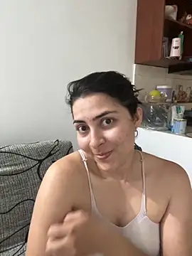 Snapshot of Cami- chatting on October 18, 8:21 pm Cami- online show from October 18, 8:21 pm