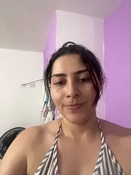 Snapshot of Cami- chatting on November 1, 8:46 pm Cami- online show from November 1, 8:46 pm