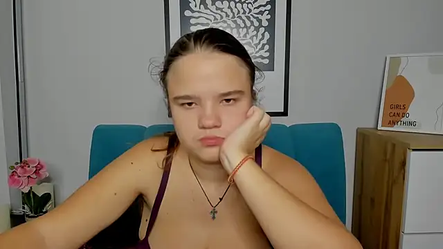 AdeleCruz online show from November 4, 8:08 am