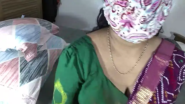 ArathyNambyarMallu online show from February 15, 3:22 pm