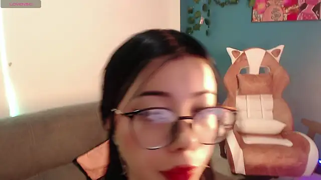 madison oli online show from January 13, 12:27 am