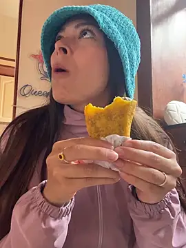 Aleska Miami online show from March 11, 3:14 pm