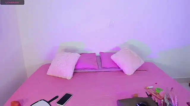 JasmineRose7 online show from December 21, 5:55 am