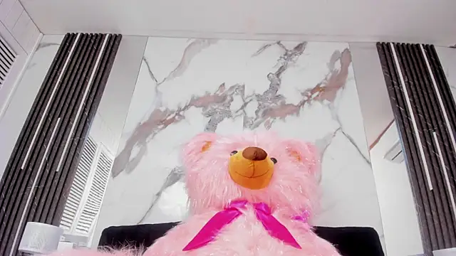 Kim Lennon online show from September 30, 2:22 pm