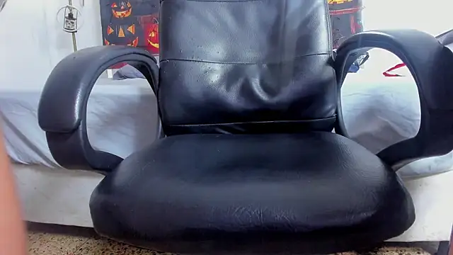 Snapshot of Valentina_slim chatting on October 26, 3:02 am Valentina slim online show from October 26, 3:02 am