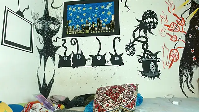 Naicollsxxx online show from October 18, 1:14 pm