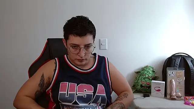 alex parker07 online show from October 19, 7:05 pm