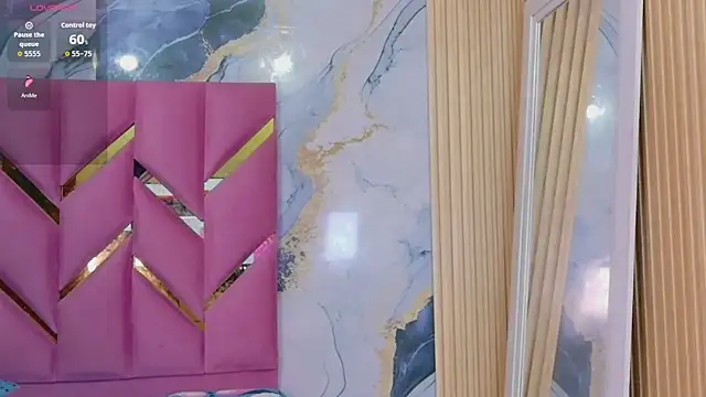 hotiergirl online show from April 14, 12:38 pm