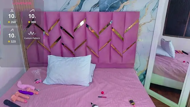 hotiergirl online show from November 10, 12:22 pm