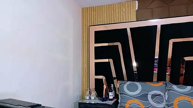 Snapshot of SolEvanss chatting on October 1, 1:38 pm SolEvanss online show from October 1, 1:38 pm