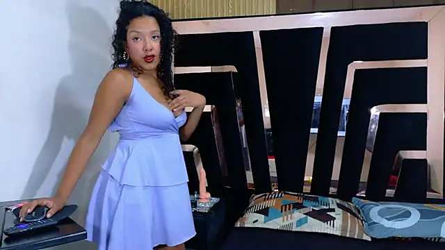 Snapshot of SolEvanss chatting on October 8, 1:59 pm SolEvanss online show from October 8, 1:59 pm