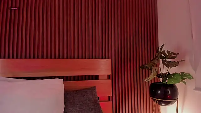 alliss ginger  online show from February 7, 10:02 pm