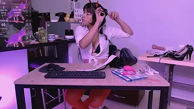 Snapshot of Mattilda_18 chatting on September 22, 8:18 pm Mattilda 18 online show from September 22, 8:18 pm