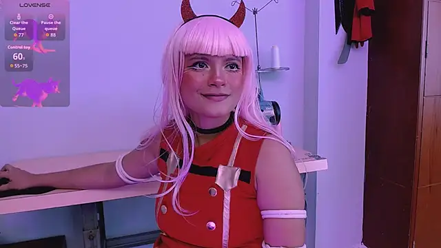 Snapshot of Mattilda_18 chatting on September 29, 8:25 pm Mattilda 18 online show from September 29, 8:25 pm