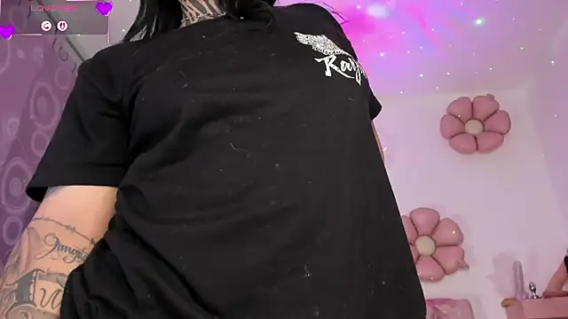 Snapshot of amyswallow7 chatting on October 26, 3:13 am amyswallow7 online show from October 26, 3:13 am