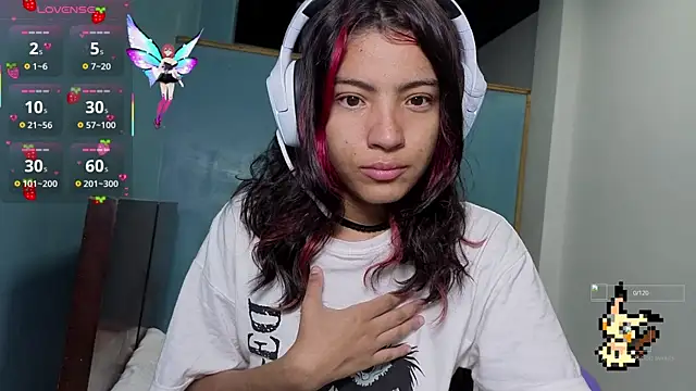 Snapshot of Lovelyamyy chatting on September 18, 3:32 pm Lovelyamyy online show from September 18, 3:32 pm