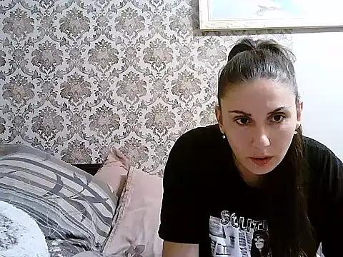 Snapshot of Yuliia30 chatting on September 12, 6:48 pm Yuliia30 online show from September 12, 6:48 pm