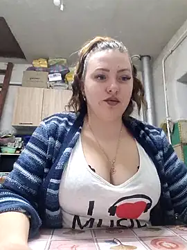 Snapshot of Jyleta chatting on October 13, 9:50 pm Jyleta online show from October 13, 9:50 pm