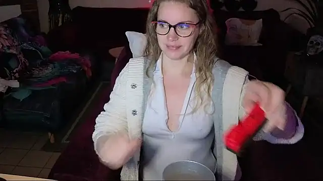 Miss luxiole online show from November 18, 6:14 am