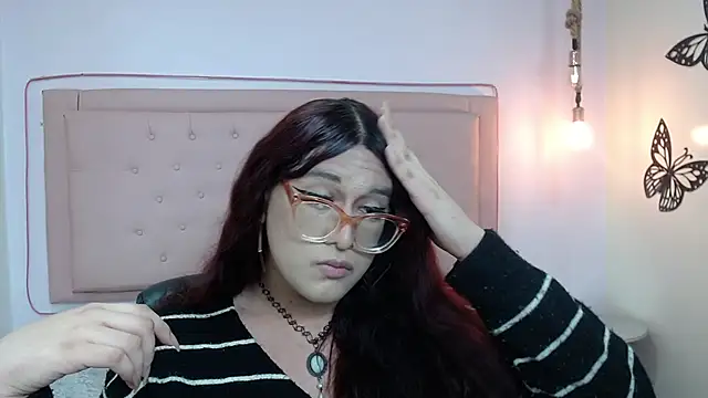 Snapshot of kathepickmanx chatting on October 30, 3:53 am kathepickmanx online show from October 30, 3:53 am