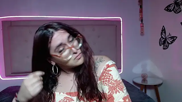 Snapshot of kathepickmanx chatting on October 2, 3:55 am kathepickmanx online show from October 2, 3:55 am