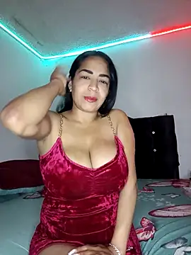 Snapshot of CarolinePolsen chatting on October 15, 12:08 pm CarolinePolsen online show from October 15, 12:08 pm