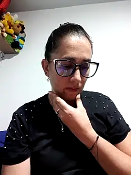 Snapshot of VIANKA_0917 chatting on October 19, 4:25 am VIANKA 0917 online show from October 19, 4:25 am