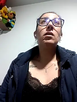 Snapshot of VIANKA_0917 chatting on October 21, 4:27 am VIANKA 0917 online show from October 21, 4:27 am