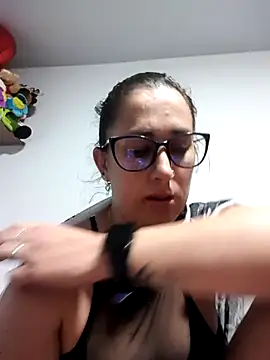 Snapshot of VIANKA_0917 chatting on October 9, 4:49 am VIANKA 0917 online show from October 9, 4:49 am