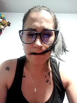 Snapshot of VIANKA_0917 chatting on October 2, 4:50 am VIANKA 0917 online show from October 2, 4:50 am