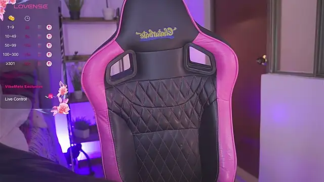 Hade collinss online show from October 6, 7:07 pm