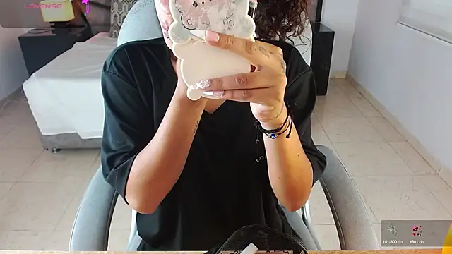 Snapshot of ilitzy_cardona chatting on September 29, 7:30 pm ilitzy cardona online show from September 29, 7:30 pm