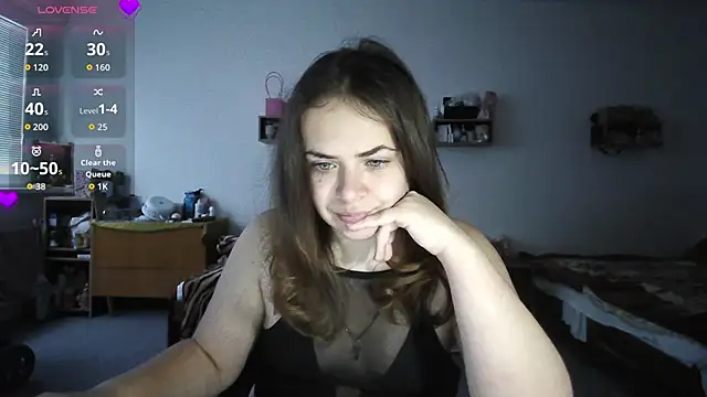 Snapshot of Your___Hope chatting on October 28, 6:52 am Your Hope online show from October 28, 6:52 am