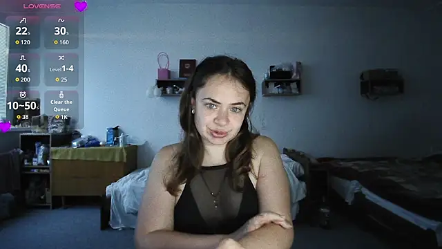 Snapshot of Your___Hope chatting on October 19, 5:53 am Your Hope online show from October 19, 5:53 am