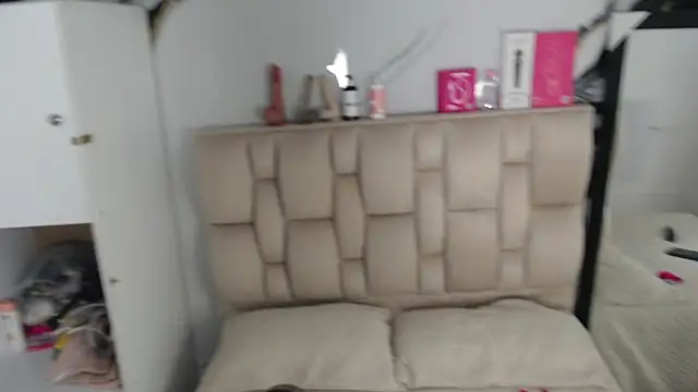 esmeralda-bk online show from March 27, 9:59 pm