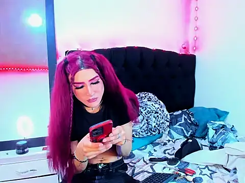 Georgina Giio online show from September 16, 4:04 pm