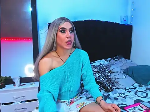 Snapshot of Georgina_Giio chatting on September 25, 3:49 am Georgina Giio online show from September 25, 3:49 am