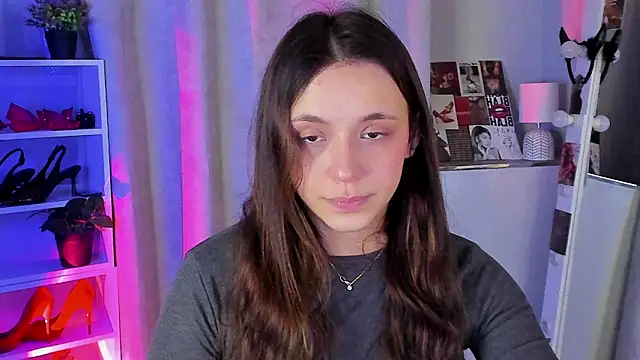 Sahara Shields online show from October 12, 10:28 am