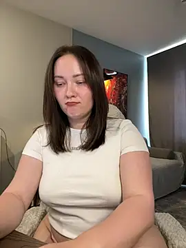 Kiss My Body online show from August 7, 2:46 pm
