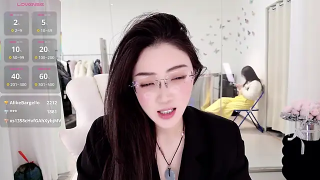 miaomiao-777 online show from February 5, 7:00 am