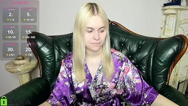 HillEva online show from November 8, 8:36 pm