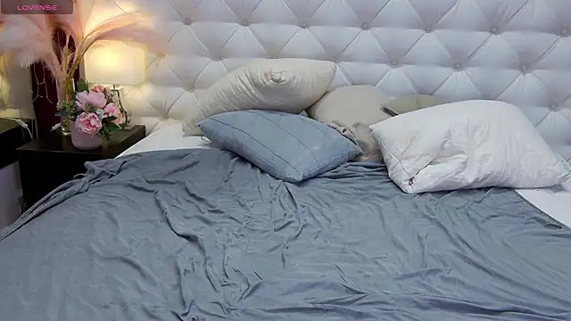 via mayer  online show from September 30, 2:06 am